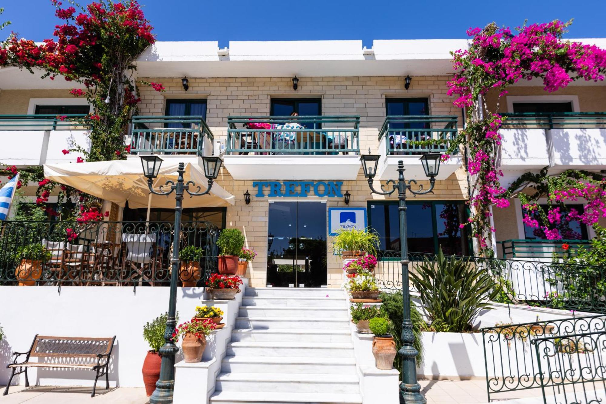 Trefon Hotel Apartments And Family Suites Platanes  Exteriér fotografie